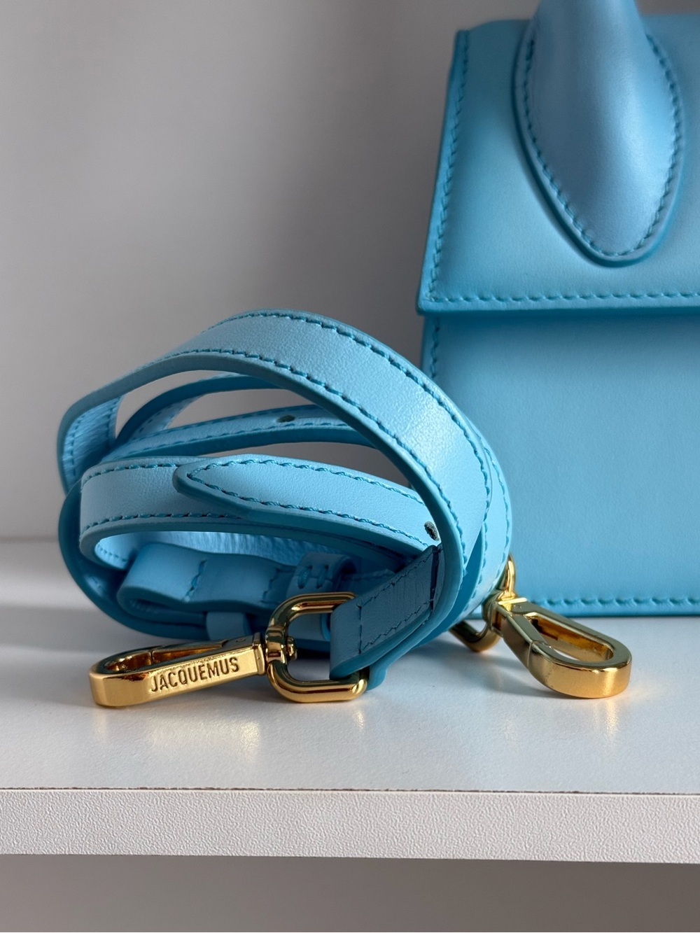 Jacquemus Le Chiquito Small Bag – Light Blue Leather - Picture 3 of 16